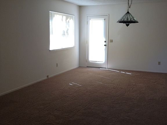 3rd image of 510 Joaquin Dr