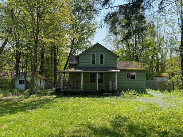 10 Academy Street, Pine Hill, NY 12465