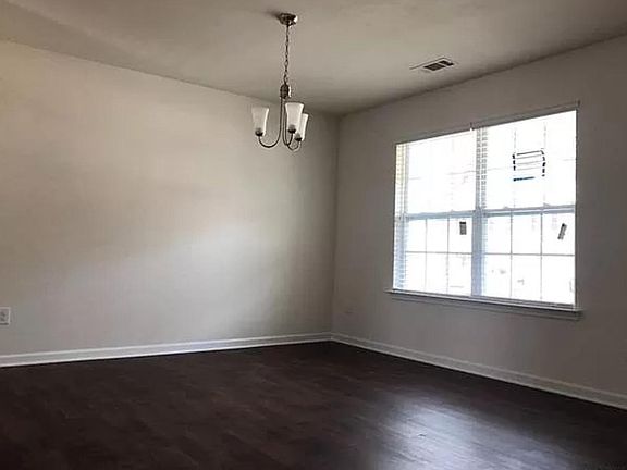 3rd image of 1021 Sundance Dr