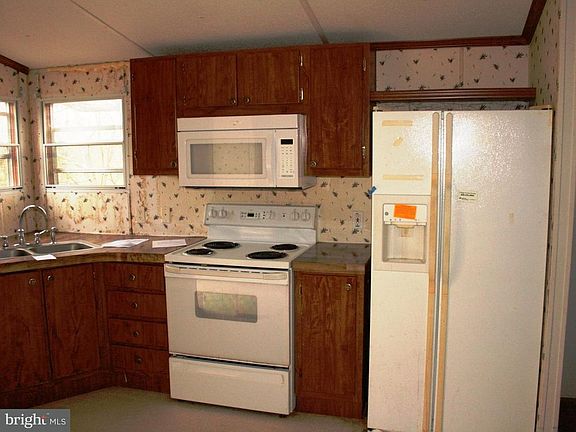 2nd image of 6735 Gibbs Dr