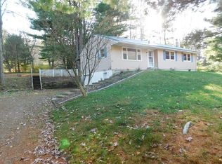 16 Sunset Dr, Warren, PA 16365