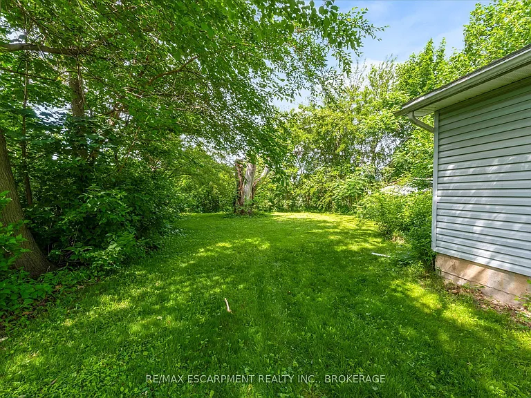 18 Bonavem Dr #1 — Photo 20