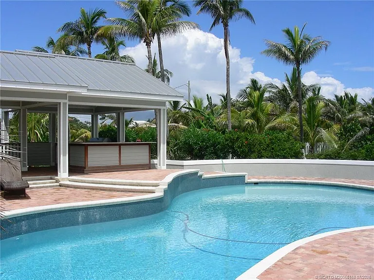 1871 NE Ocean Blvd #UPPER GUEST HOUSE — Photo 19