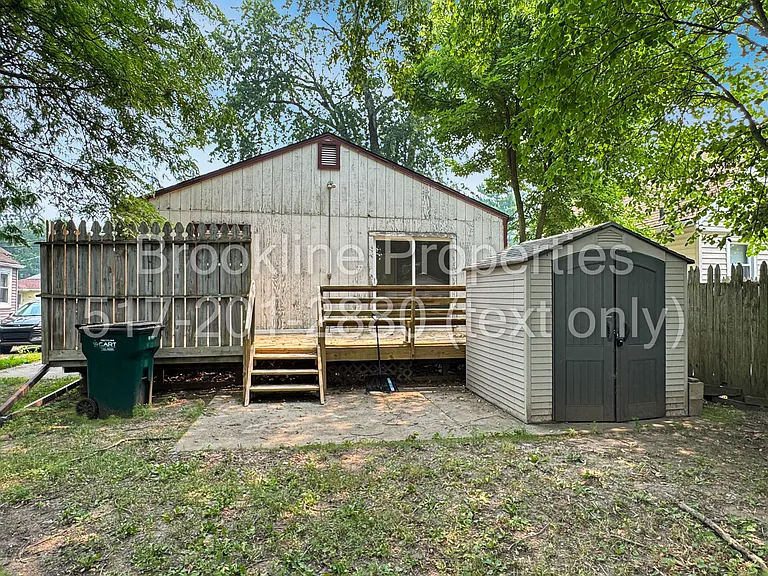 823 Holten St — Photo 3