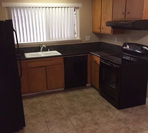 4th image of 1240 W Washington Ave APT 04