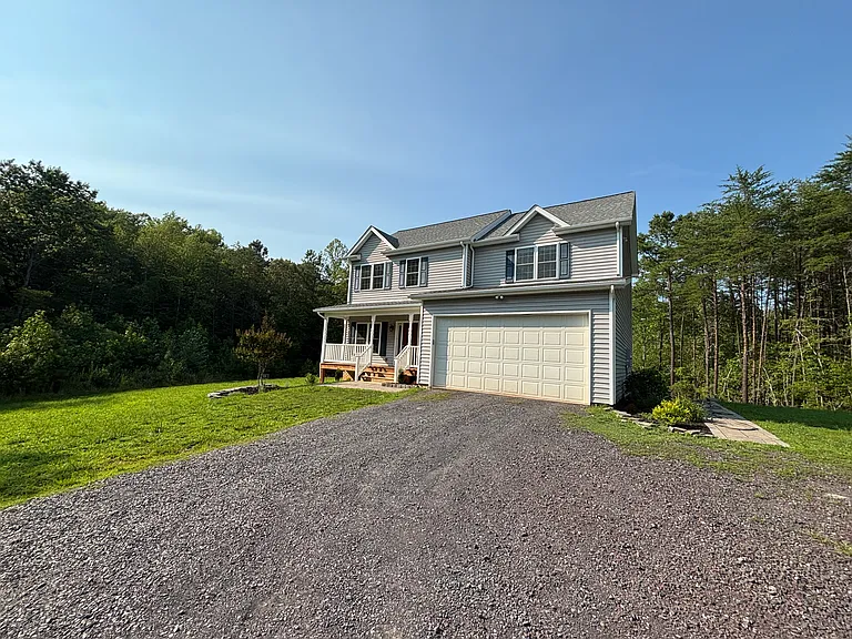 16209 Round Hill Rd — Photo 3