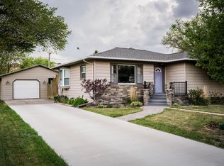 1305 4th Ave NW, Jamestown, ND 58401