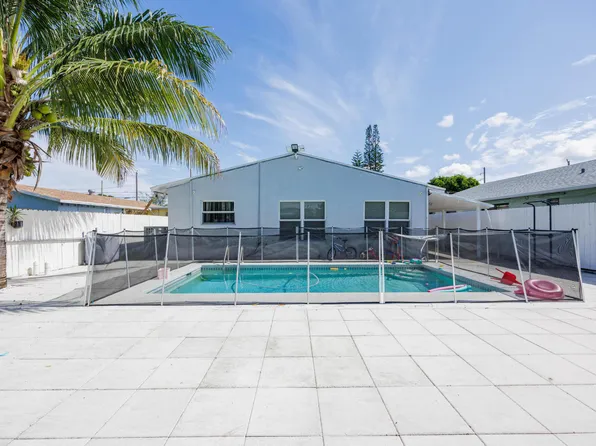 2578 Kentucky Street, West Palm Beach, FL 33406