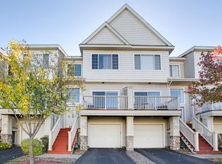 2148 Eagle Trace Ln #107, Woodbury, MN 55129