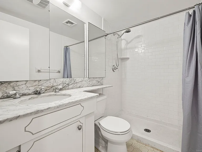 1153 Stratfield Rd #1153 — Photo 10