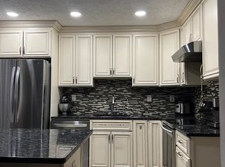 8548 Pine Run Ct, Ellicott City, MD 21043