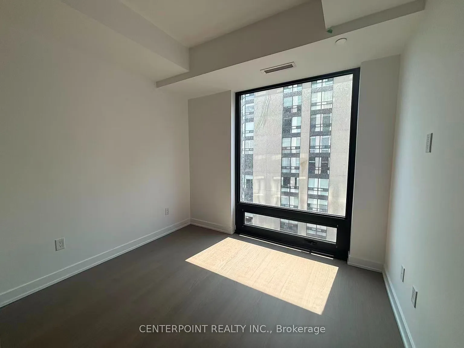 2 bed, $2,400 — Photo 4