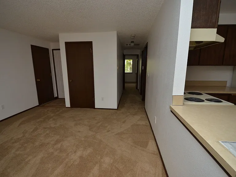 12300 SW Sussex St — Photo 13