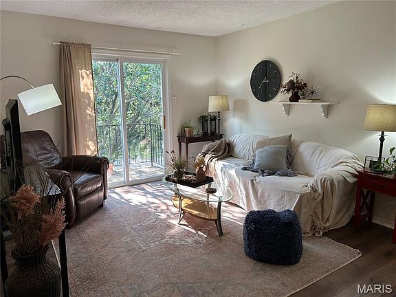 2nd image of 505 Monroe St APT 10