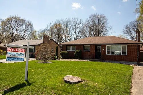 179 Burnside Dr #LOWER Photo 1 179 Burnside Dr #LOWER Photo 1