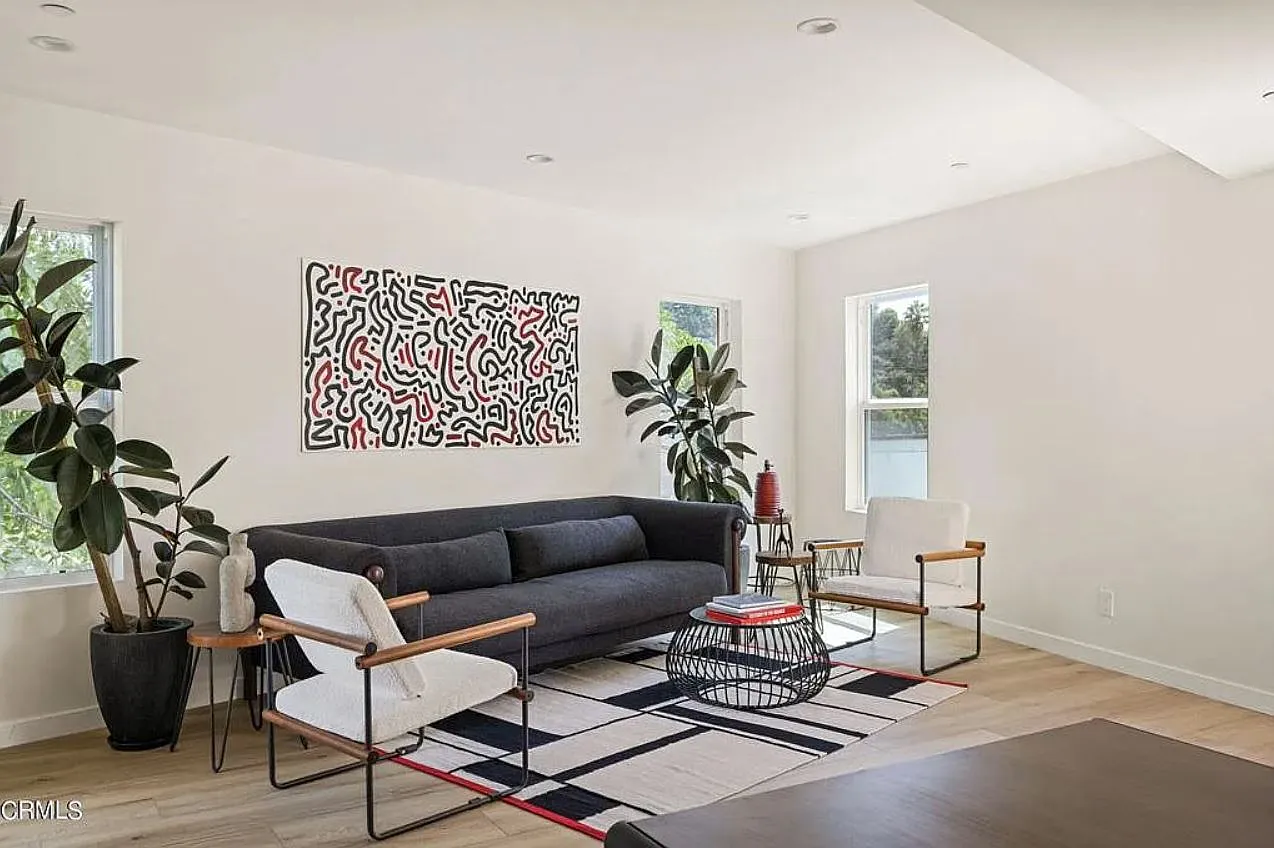 2 bed, 2.5 bath, 1000 sqft, $3,600 — Photo 4