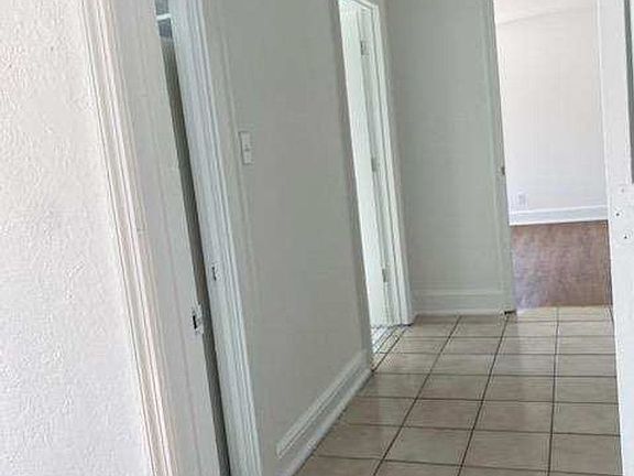 3rd image of 2034 Washington St APT 7