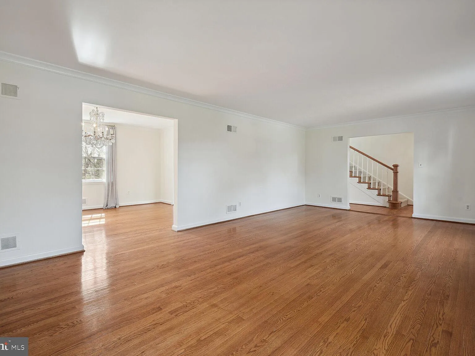 6 bed, 4.0 bath, 3565 sqft, $7,000 — Photo 4