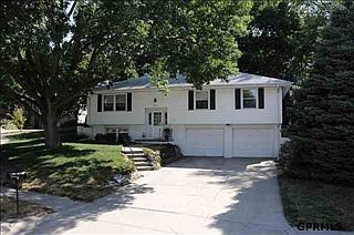 1st image of 4911 N 117th Cir