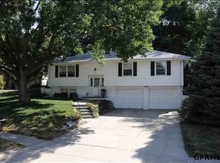 4911 N 117th Cir, Omaha, NE 68164