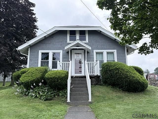 1st image of 225 Hawthorne St