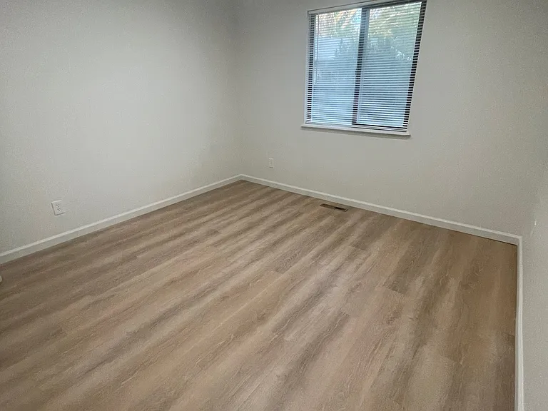 1335 Cherry St — Photo 14
