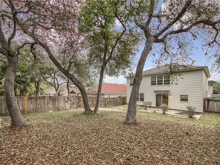 7711 Parkwood Way — Photo 26