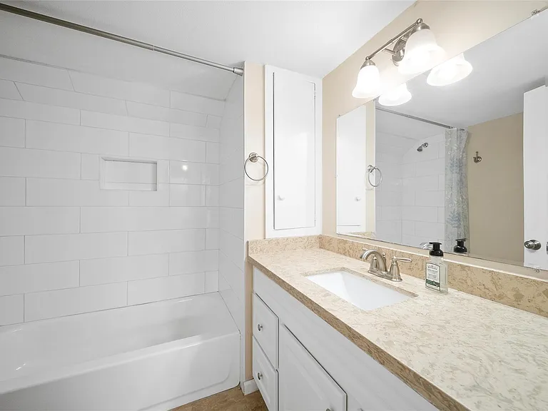 515 Tallowood Rd #60 — Photo 21