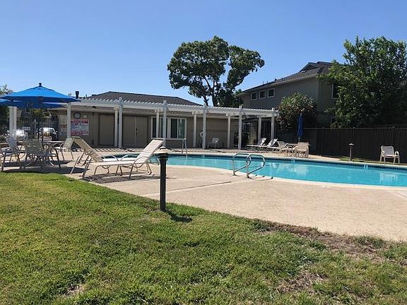 2nd image of 18929 Sara Park Cir