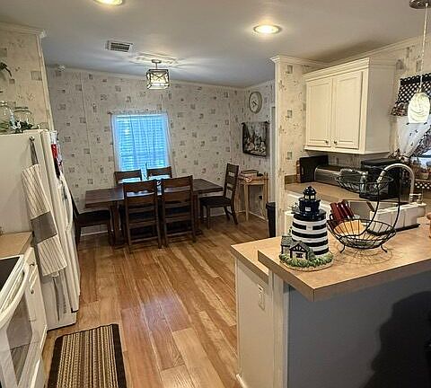 4th image of 3825 Willaford Dr #59