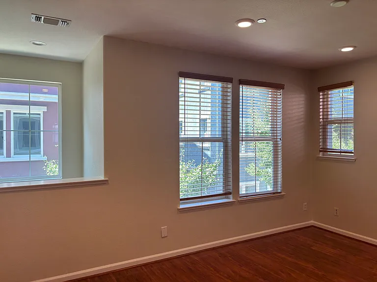 919 Rancho Pl — Photo 3