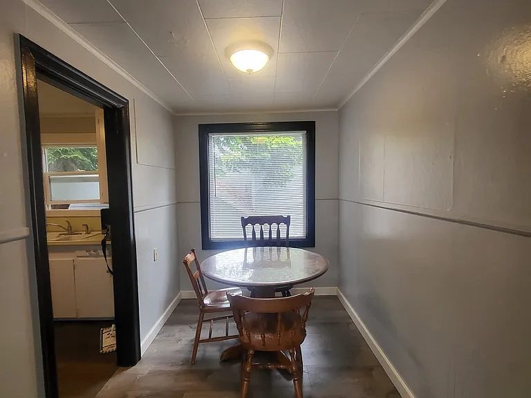 2854 NE Highway 101 — Photo 10