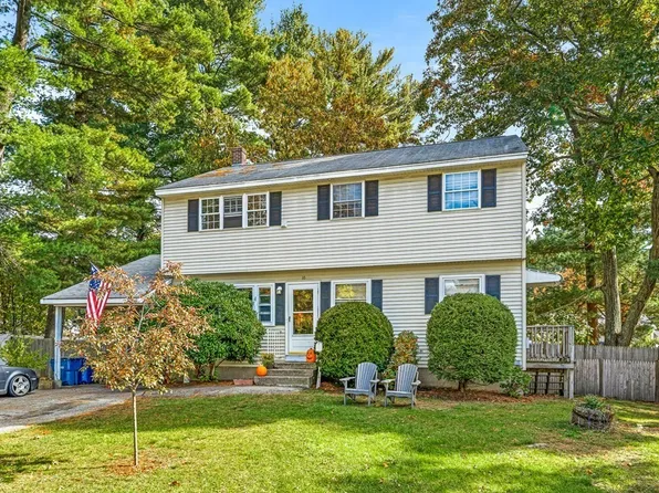 16 Charlotte Rd, Tewksbury, MA 01876