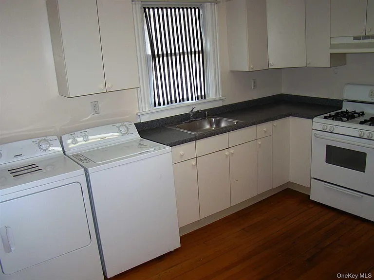 10 Worrall Ave #2 — Photo 3