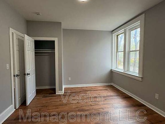 5th image of 1476 Chapel St APT 102