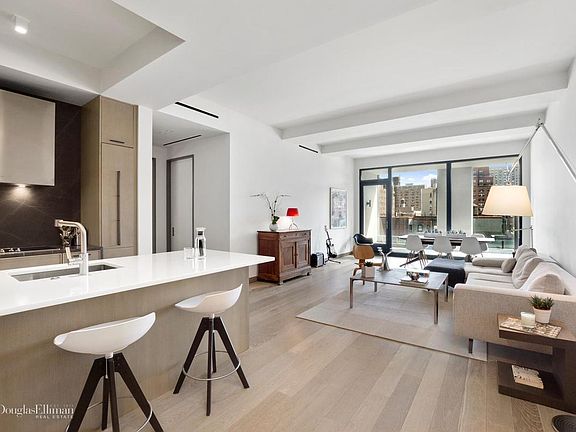 3rd image of 90 Lexington Ave APT 8D