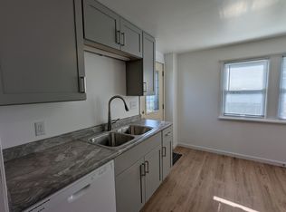 123 3rd St, Oconto, WI 54153