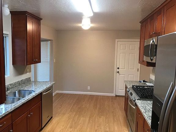 4th image of 6911 Enright Dr