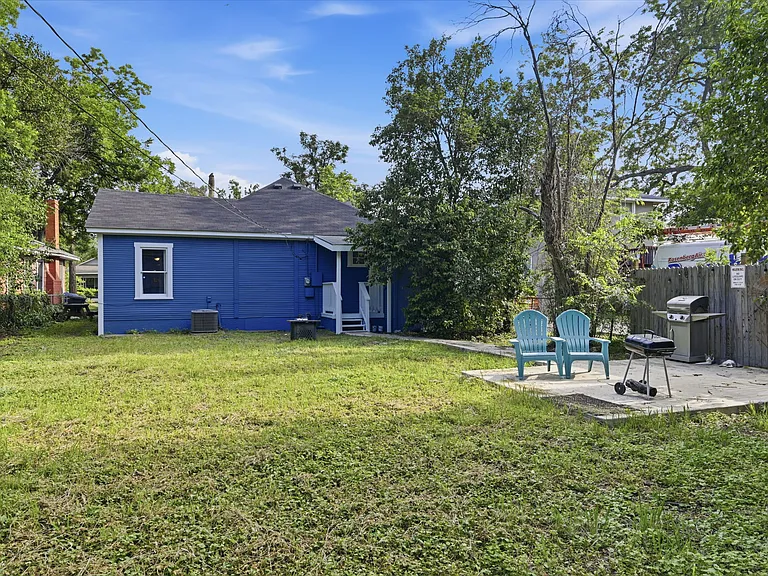 1629 W Woodlawn Ave — Photo 25