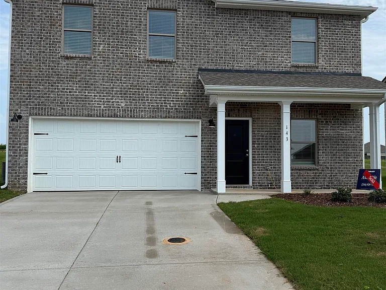 133 Whitner Dr — Photo 1