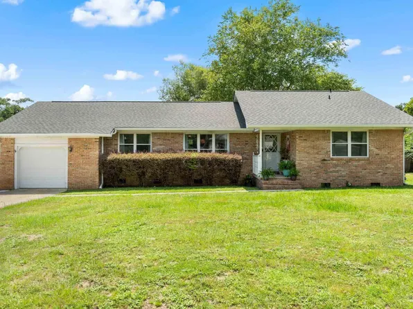 6810 White Oak Dr, Pensacola, FL 32503