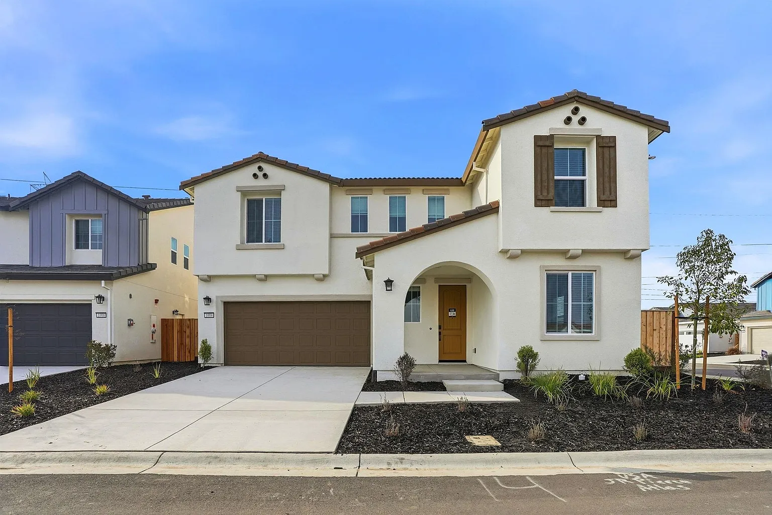 1004 Bluebell Cir photo 1