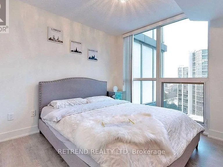 88 Sheppard Ave W #802 — Photo 5