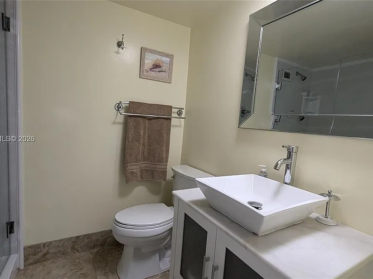 5161 Collins Ave #1217 — Photo 12