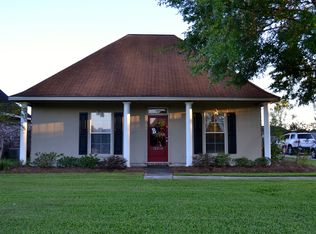12210 Sundown Dr, Denham Springs, LA 70726