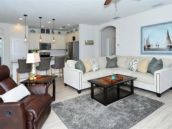 5th image of 861 Molly Cir