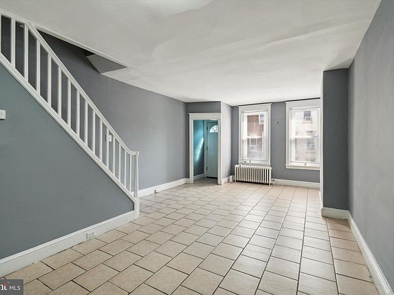 2nd image of 4104 N Fairhill St