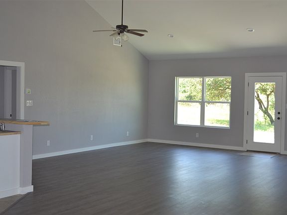 5th image of 153 W Cottonwood Dr