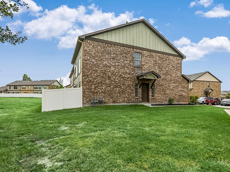 1900 Little Elm Trl #16 — Photo 27