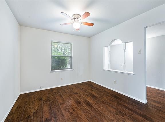 3rd image of 3713 McKinley Dr